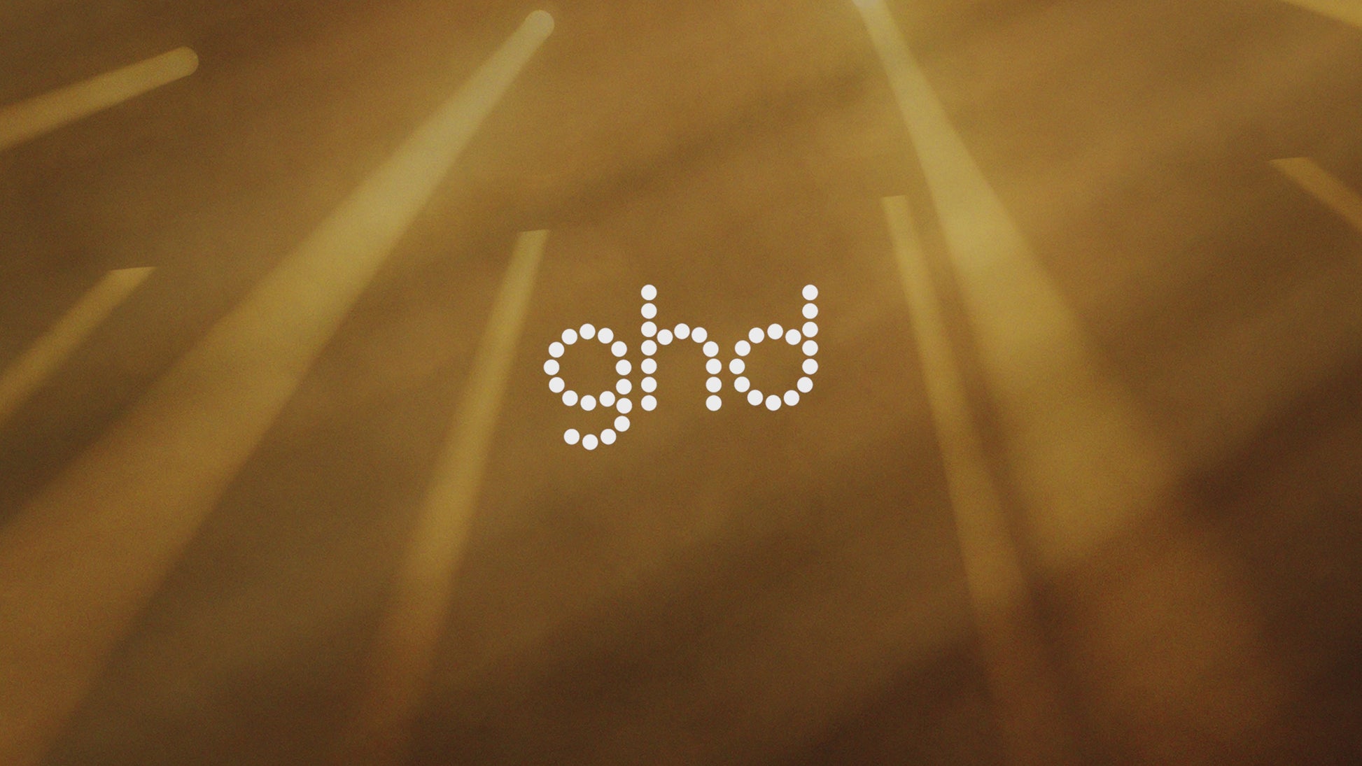 ghd CHRONOS HAIR STRAIGHTENER IN BLACK